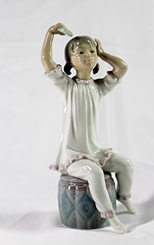 LLADRO Girl Shampoling Kolekcionarska figurica 01148 umirovljeni zastakljeni finiš
